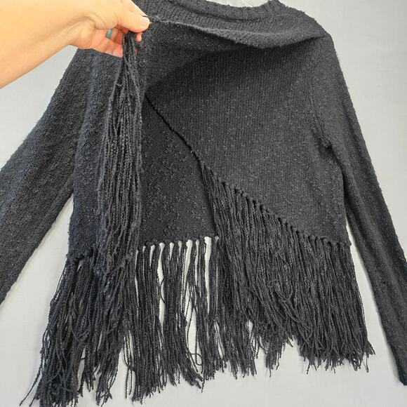 Fate by LFD Black Fringe Sweater Knit Open Slit Back Long Sleeves Women's Size M - Picture 4 of 10